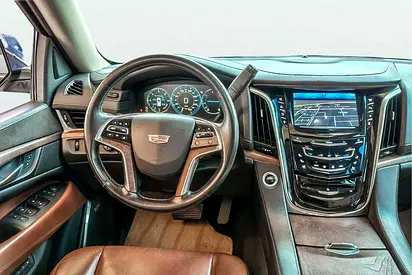 صورة 10 لـ 2015 Cadillac ESCALADE