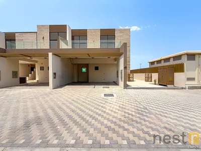 4BR + Maids Room | Ready | Vastu | Skyline View | Single Row