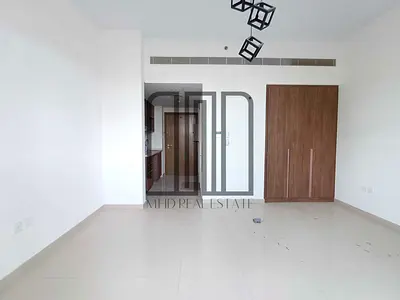 Studio with Private Garden for Rent
