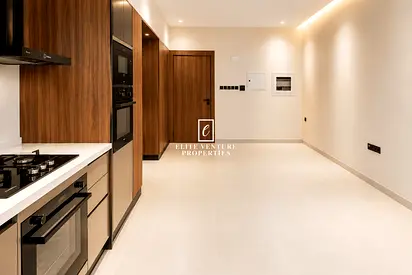 VACANT | ELEGANT LIVING | INVESTMENT OPPORTUNITY