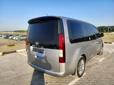 2022 Hyundai STARIA photo 6