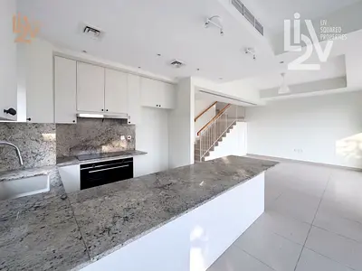 13th MONTH FREE | SINGLE ROW | SPACIOUS TOWNHOUSE