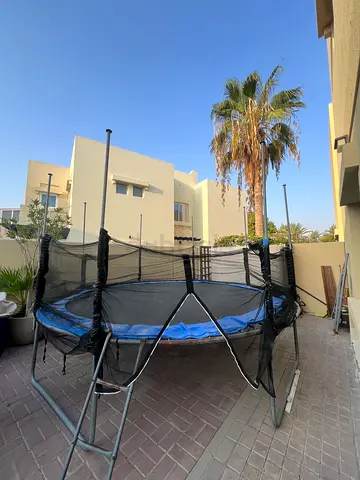 6ft Trampoline with Safety Net - Good Condition