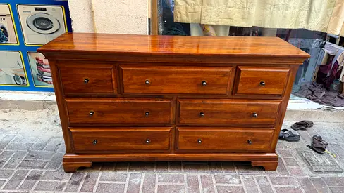 Classic Wooden Dresser with Seven Drawers