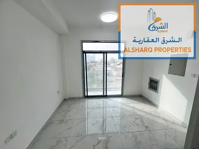 اول ساكن في الراشديه 3 قريب حديقه السيدات - مطبخ امريكي باب خاص - خزائن بالحائط