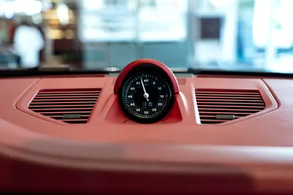 2025 Porsche 911 — миниатюра 10