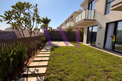 Luxury 4BR Villa | Steps away from the beach