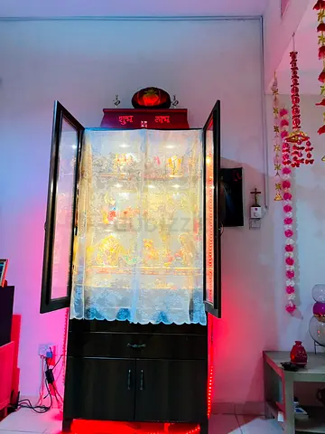Pooja Mandir Singhasan (without idols)