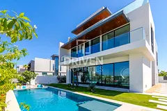 Luxury Villa | Custom Build | Corner Plot