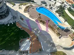 Beach Access- Sea view - Mid floor- Furnished