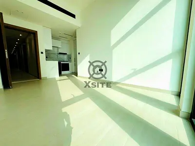 Spacious 1 BR | Fitted Kitchen|Prime Location