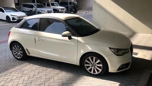 2011 AUDI A1 — фото 1