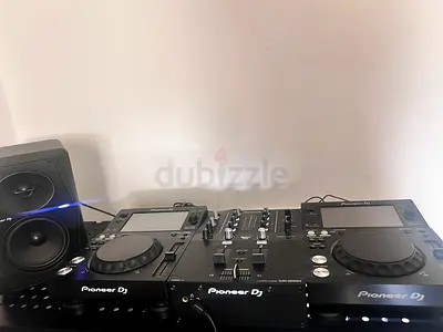 Dj equipment