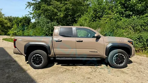 2026 Toyota TACOMA — фото 20