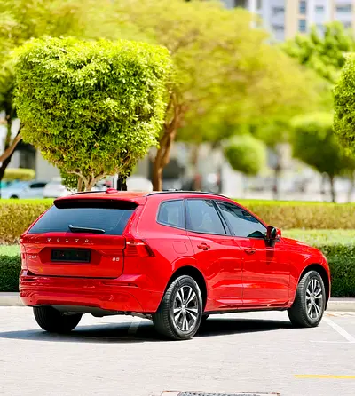 صورة 4 لـ 2023 Volvo XC60