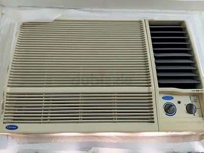 Carrier window AC Piston compressor
