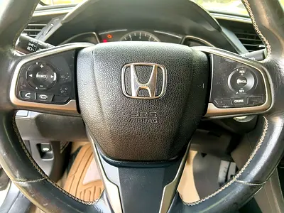 صورة 9 لـ 2019 Honda CIVIC