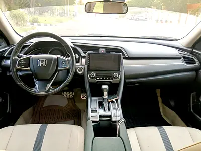 صورة 14 لـ 2019 Honda CIVIC