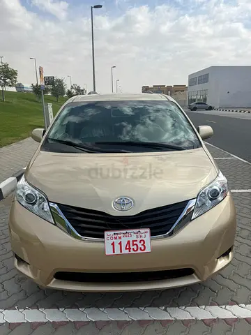 Toyota Sienna LE 2011 | American Specs | Well Maintained Family Van