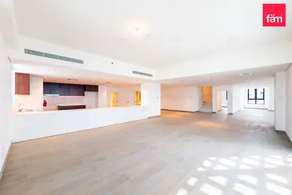 Corner Unit | Marina View | High Floor