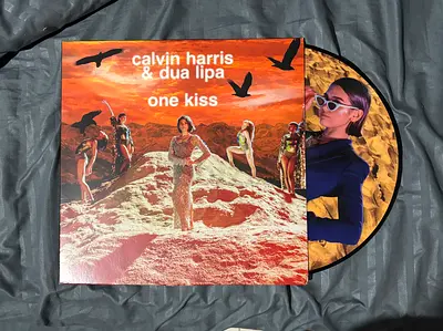 Calvin Harris & Dua Lipa — One Kiss (Vinyl Picture Disc)