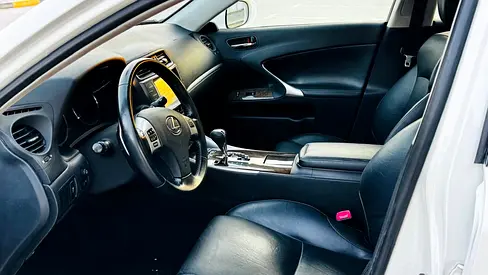 صورة مصغرة 4 لـ 2013 Lexus IS-SERIES
