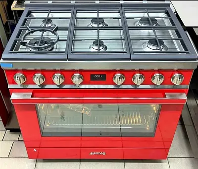 Smeg heavy duty top gas with electric oven 90cm