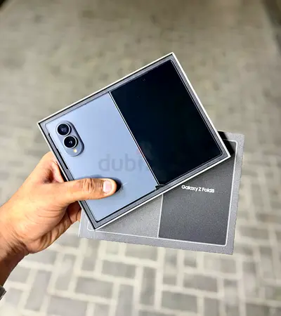 Samsung Z fold 8 512gb Like new open Box