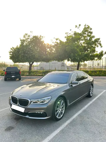 بي ام دبليو 730Li موديل 2019
