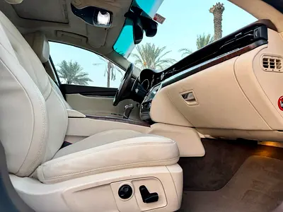 2014 Maserati QUATTROPORTE — миниатюра 10