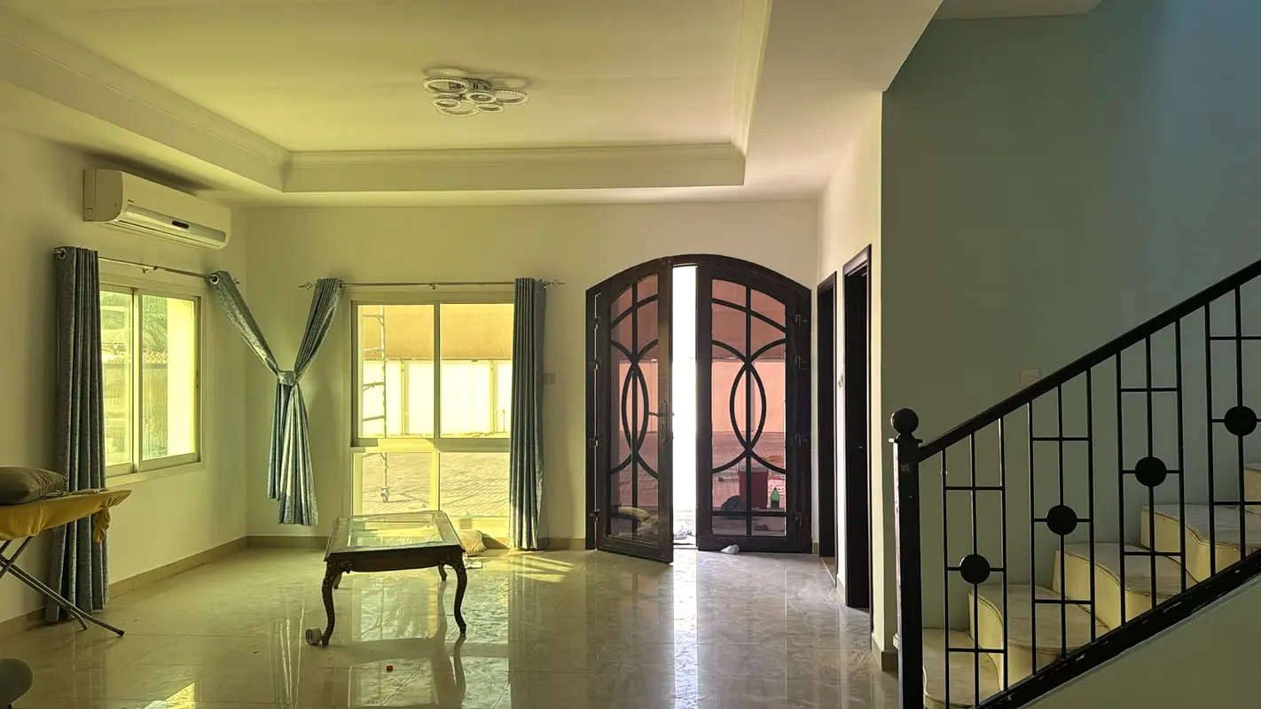 5-BEDROOM VILLA WITH SEA VIEW | UMM SUQUEIM 2