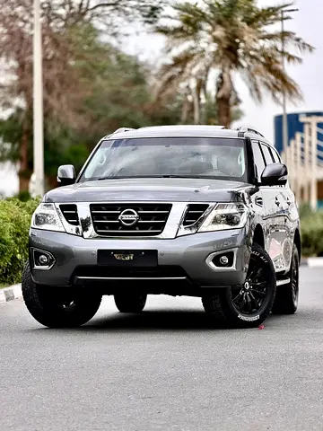 Nissan Patrol SE V6 2017 GCC Specs ( Low kms ) .