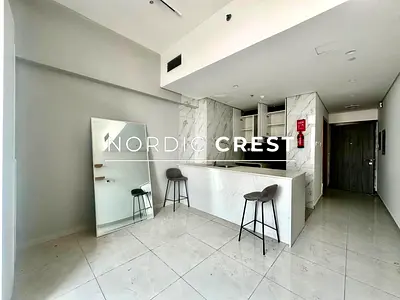 Spacious Studio | Vacant now | Prime Location