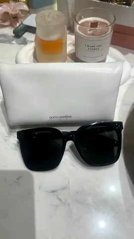 Gentle Monster black oversized sunglasses with white pouch - gently used