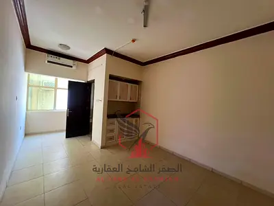ارخص استديو كبير للايجار السنوي في الشارقة في المصلى مساحة واسعة قريب من جميع الخدمات