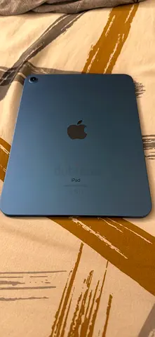 iPad 10th Generation 11 inch in excellent condition without any scratches without charge or box
