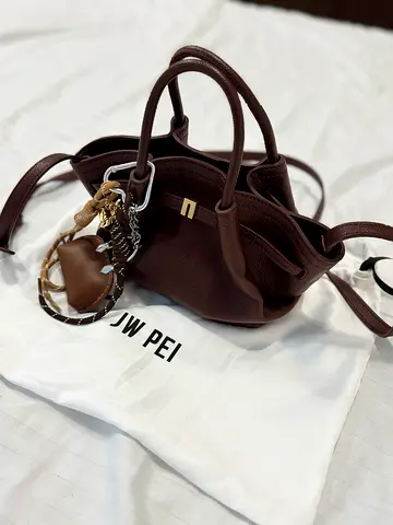 JW PEI small brown leather-look tote with charms -