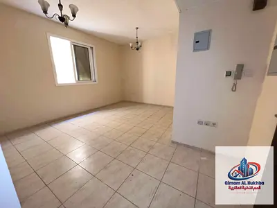 أجمل غرفتيين وصاله بالمجره تكييف وغاز مركزي مساحات ممتازه جدا وتشطيبات سوبر ديلوكس تسهيلات في الدفعات والصيانه مجانيه وسهله الوصول وعلي مخرج دبي