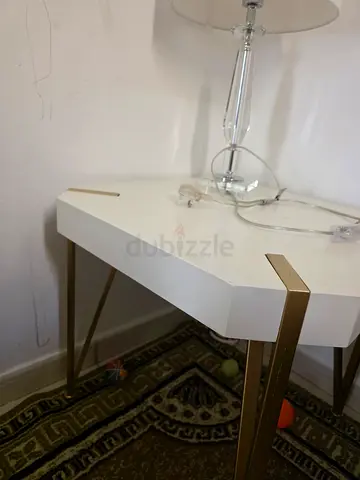 Elegant modern side table