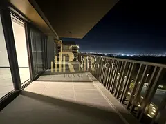 Skyline View | High Floor | Elegant Living