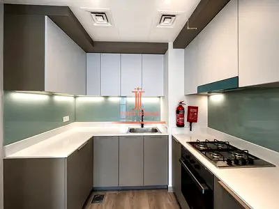 PRIME LOCATION | MID FLOOR | COMMUNITY VIEW
