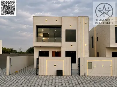 Luxury villa with 3 master bedrooms, spacious yard, and maid's room in Al-Haliyo 2