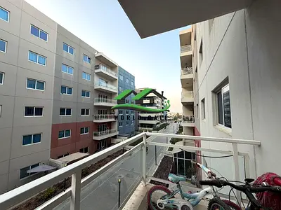 Upcoming Unit Mid Floor With One Payment