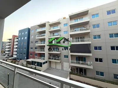 Upcoming Unit Mid Floor With One Payment