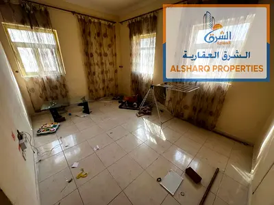 شقة غرفة وصالة للإيجار السنوي في الحميدية بعجمان، داخل بناية جديدة بتشطيبات راقية، وبمساحة كبيرة جدًا وتقسيمات ممتازة.