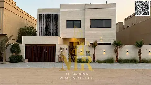 **Unmissable Investment and Residential Opportunity | Luxury Villa (Residential/Commercial) for Sal