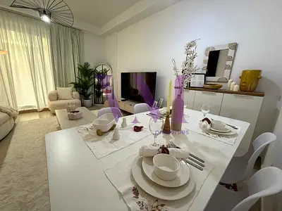 Elegant I Stylish 1BR | Pacific | Ready to Move In