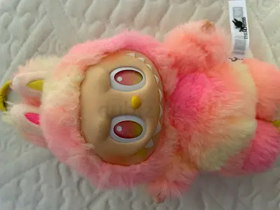 للبيع LABUBU HAPPINESS الأصلي من POP MART