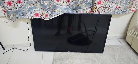 42-50 inch LED LCD TV - Screen brocken