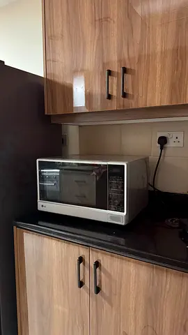 LG Countertop Microwave Oven - Good Working Condition